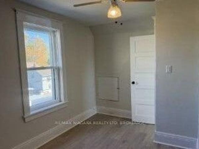House for rent in Bridgeburg, Fort Erie