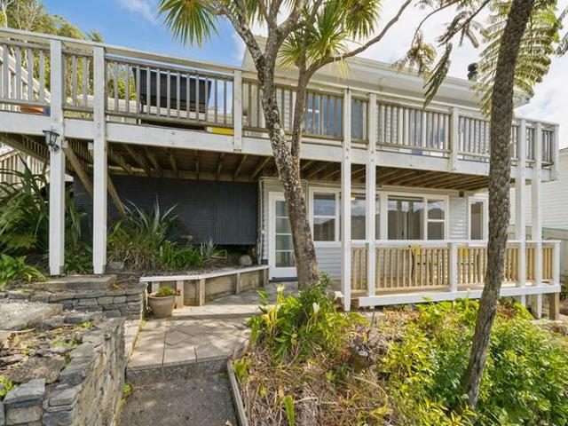 House for rent in Karori West, Wellington
