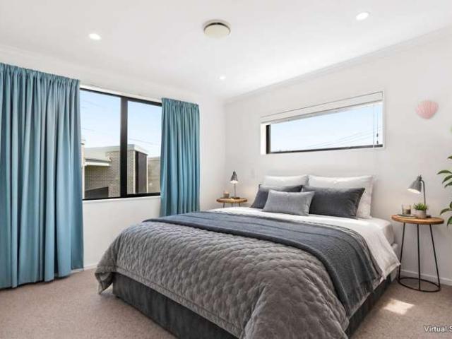 Townhouse for sale in Te Atatū Peninsula, Henderson-Massey