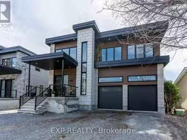 House for sale in Nepean