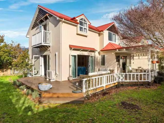 Apartment for sale in Otakou