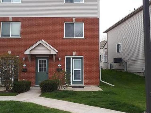Townhouse for sale in Waterloo, Ontario