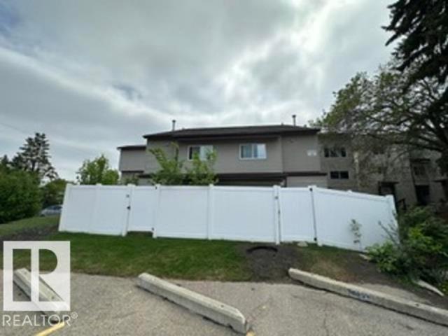 Townhouse for sale in Wedgewood, Alberta
