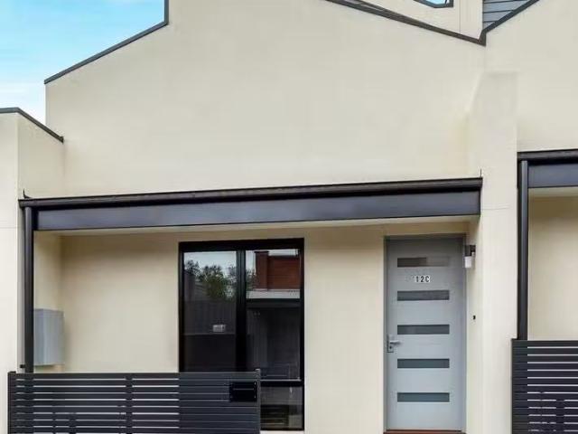 Condo for rent in Camerons Creek, Victoria