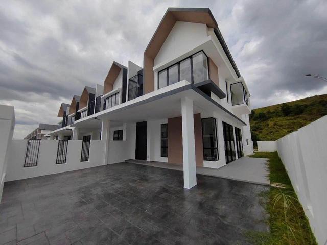 Terraced House for sale in Tanjong Sepat, Selangor