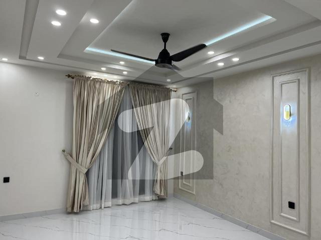 House for sale in Faisalabad, Islamabad Capital Territory