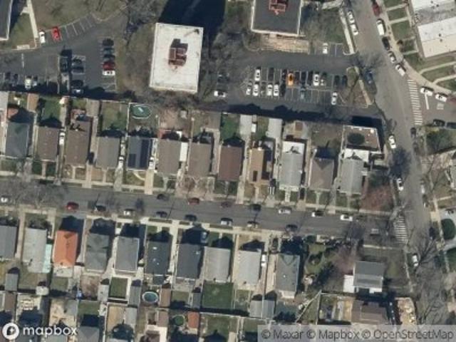 House for sale in Queens, Arverne
