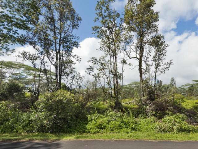 Land for sale in Keaau, Hawaiʻi County