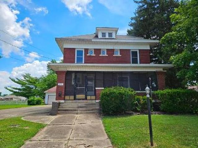 House for sale in Lawrenceville, Illinois