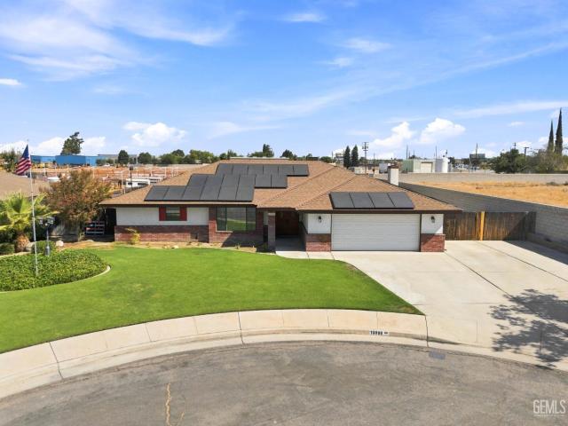House for sale in Bakersfield, Kern County