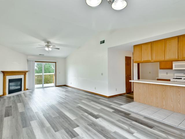 Condo for sale in Poplar Grove, Illinois