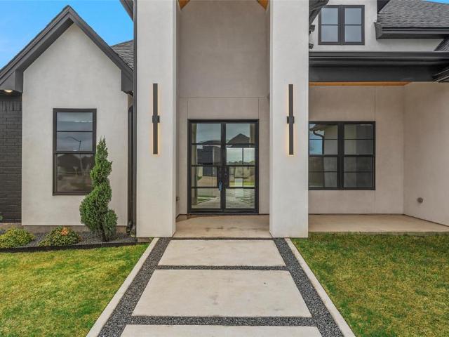 House for sale in Woodway, Texas
