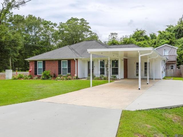 House for sale in Gonzales, Louisiana
