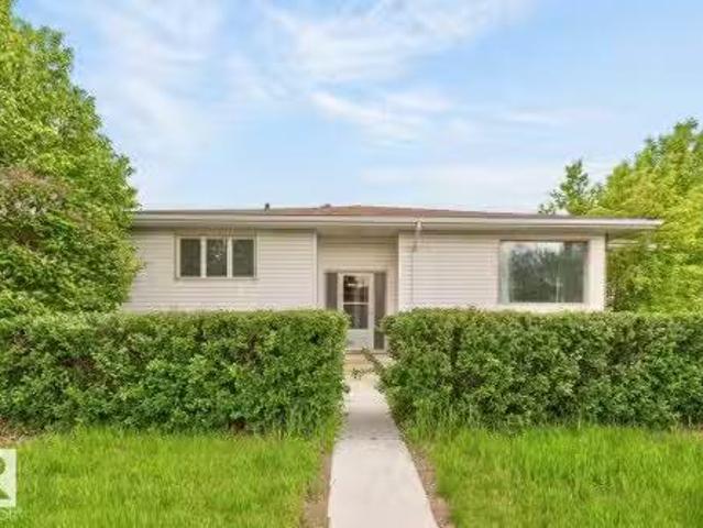 House for sale in Wedgewood, Alberta