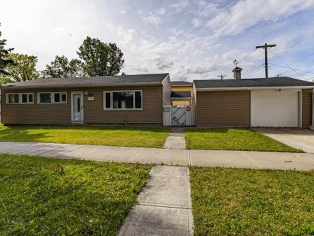 House for sale in Wedgewood, Alberta