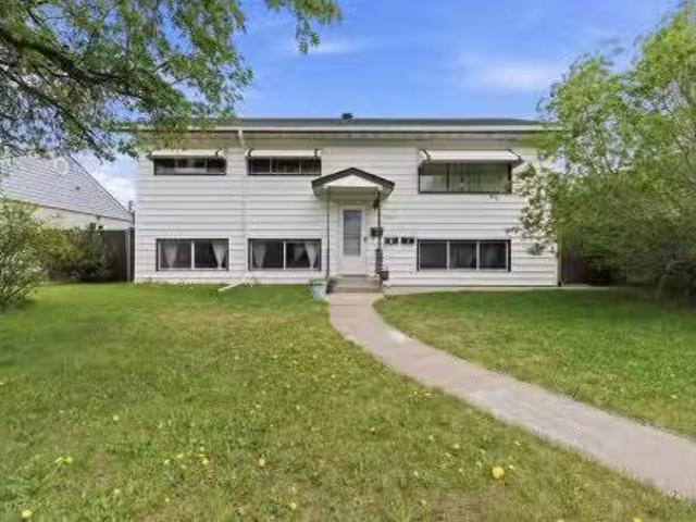 House for sale in Wedgewood, Alberta