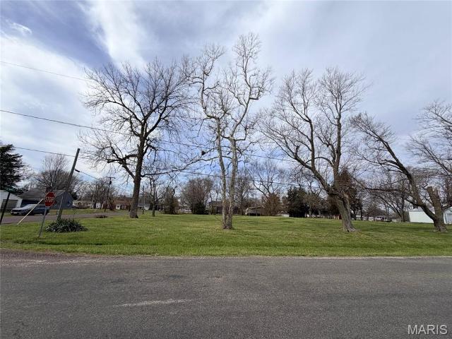 Land for sale in Litchfield, Illinois