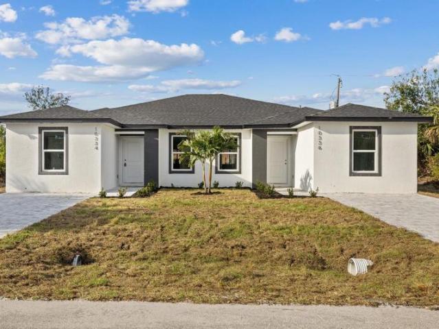Duplex for sale in Port Charlotte