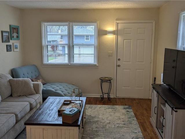 House for sale in Pleasant Hill