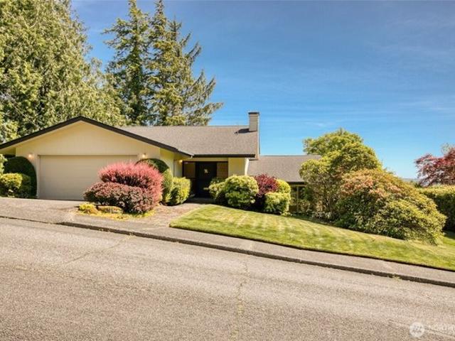 House for sale in Aberdeen, Washington