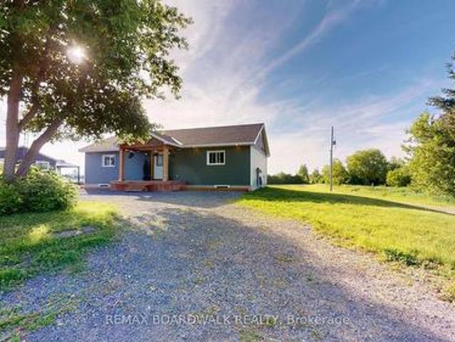 House for sale in Edwardsburgh cardinal, Ontario
