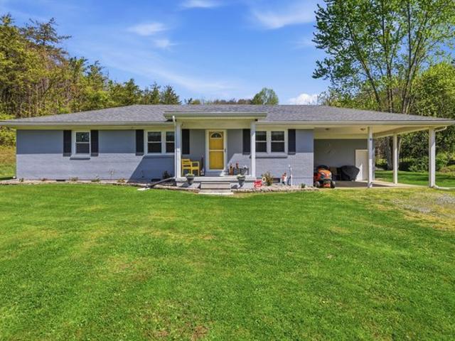 House for sale in Stanford, Kentucky