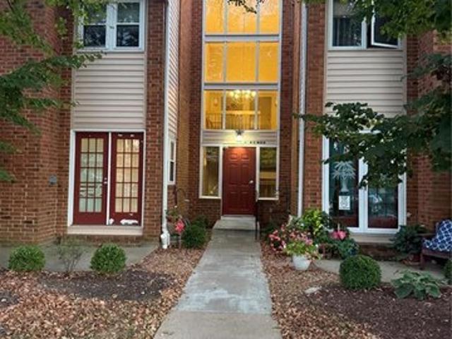 Condo for sale in Ballwin, Missouri