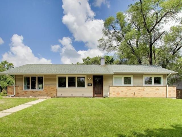House for sale in Hoffman Estates, Illinois