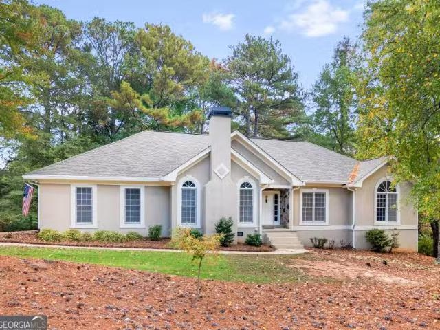 House for sale in Mcdonough