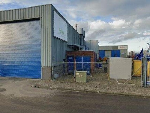 Bedrijfspand te huur in Charlois, Rotterdam
