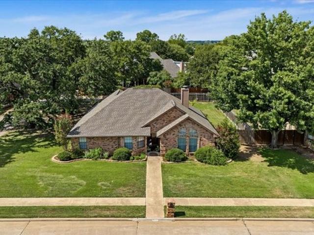 House for sale in Azle, Tarrant County
