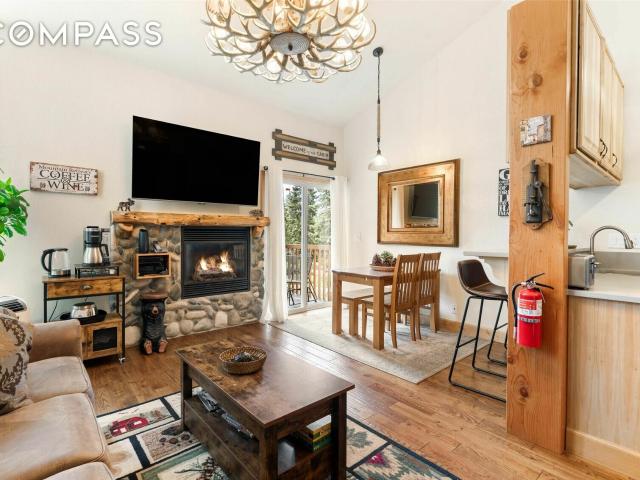 Townhouse for sale in Tahoe Vista