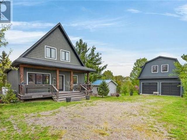 House for sale in Ontario