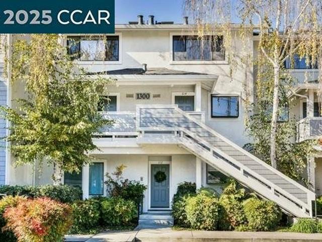 Townhouse for rent in Walnut Creek