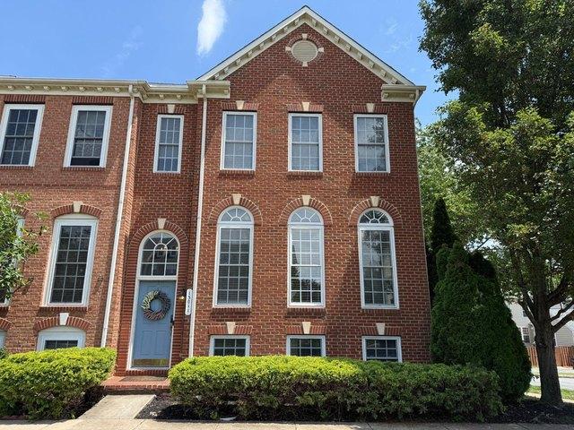 Townhouse for sale in Virginia