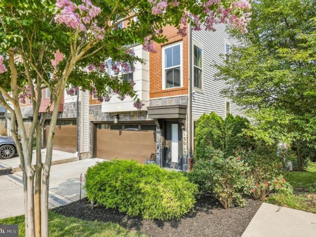 Townhouse for sale in Germantown View, Germantown