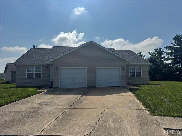House for sale in Clinton, Illinois