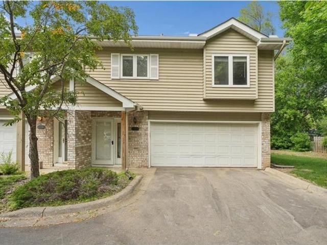 Townhouse for sale in Burnsville, Minnesota