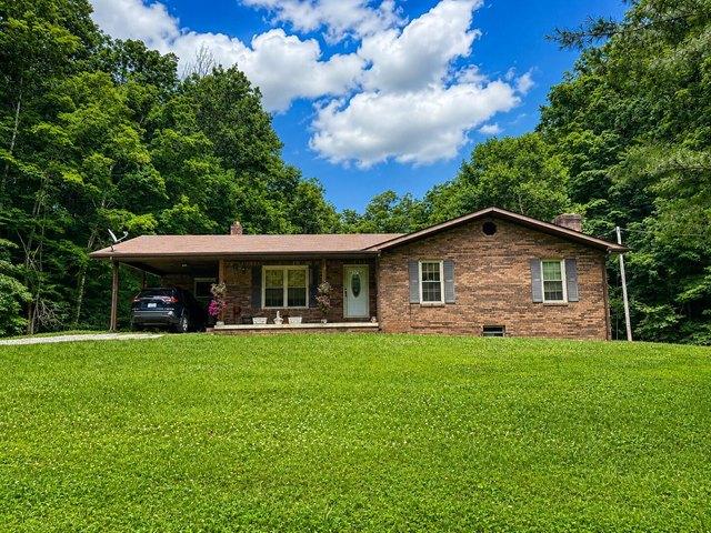 House for sale in Yosemite, Kentucky