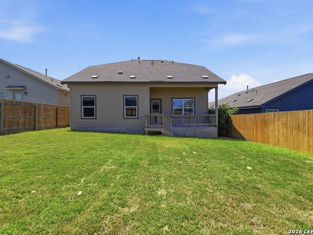 House for sale in Saint Hedwig, Texas