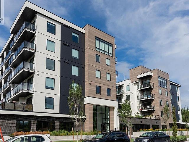 Condo for sale in Winfield, British Columbia