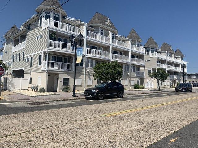 Townhouse for sale in Seaside Heights, New Jersey