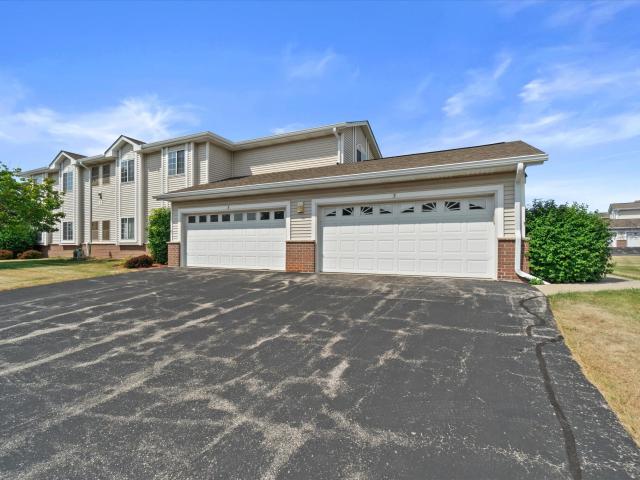 Condo for sale in South Milwaukee, Wisconsin