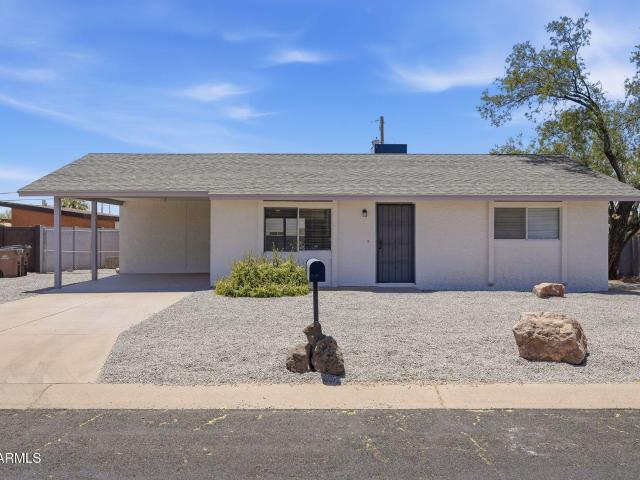 House for sale in Apache Junction, Arizona