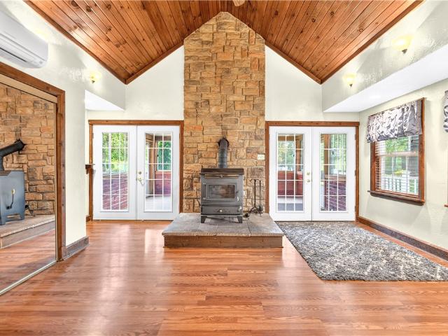 House for sale in Atlasburg, Pennsylvania