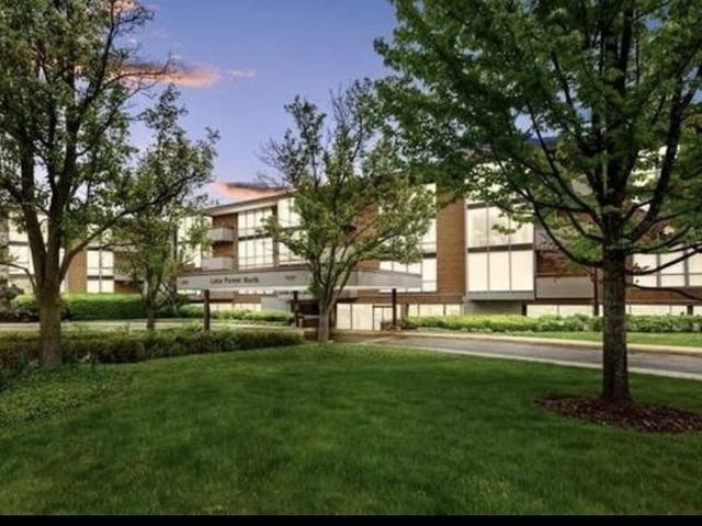 Condo for sale in Lake Forest, Illinois