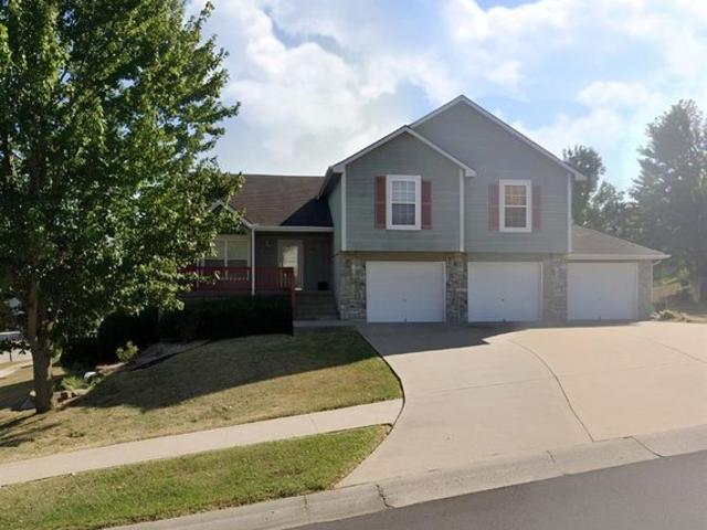 House for sale in Grain Valley, Missouri