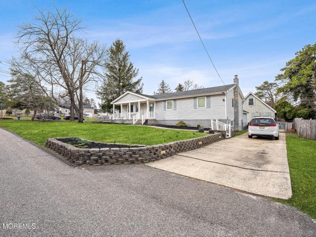 House for sale in Pine Lake Park, Manchester Township