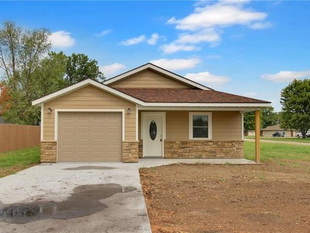 House for sale in Parsons, Labette County