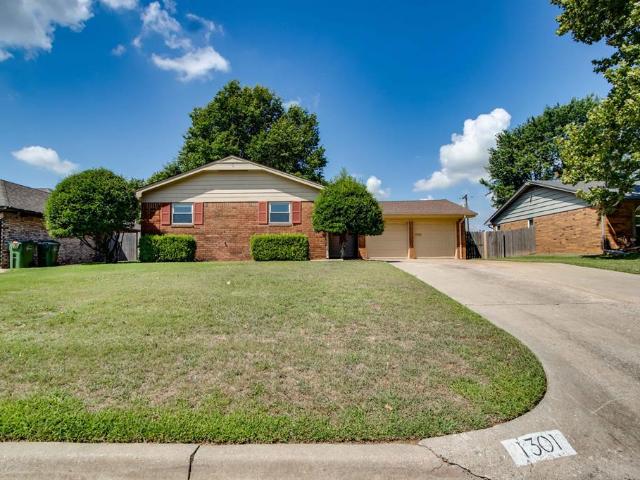 House for sale in Yukon, Oklahoma